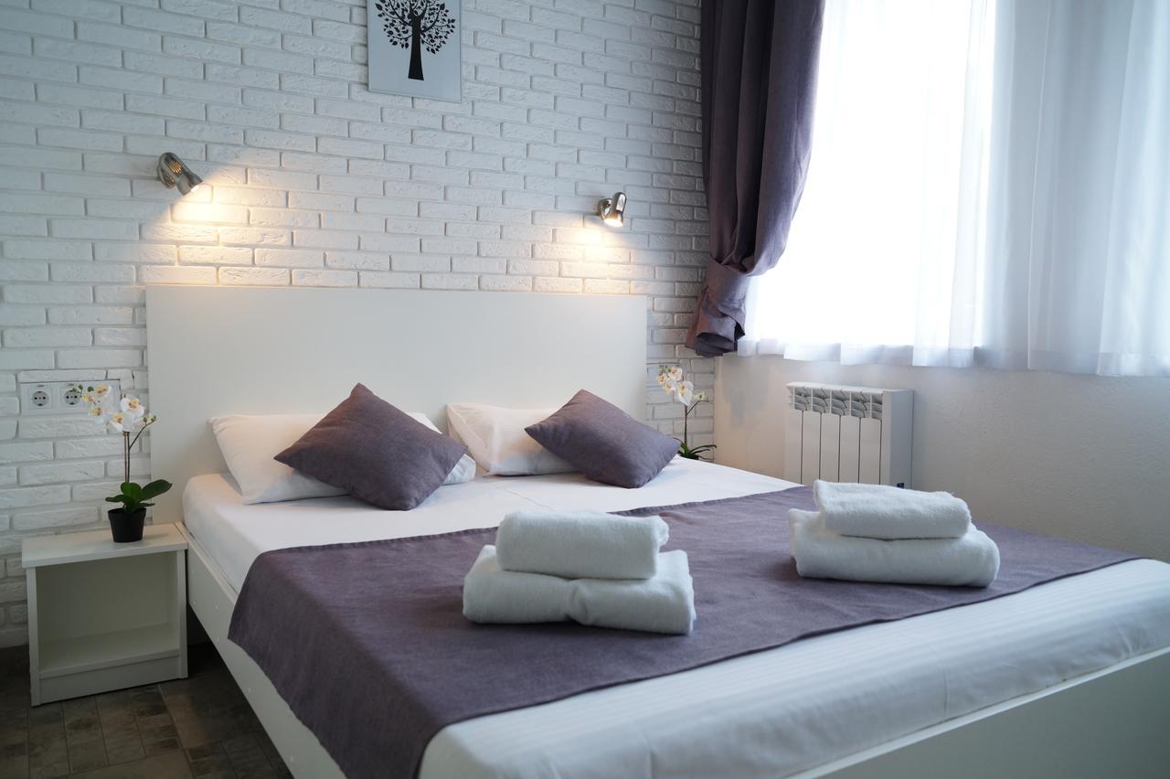Skyhome Goloseevsky Kiev Exterior photo